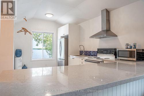43 Bayview Rd, Kawartha Lakes, ON - Indoor Photo Showing Kitchen