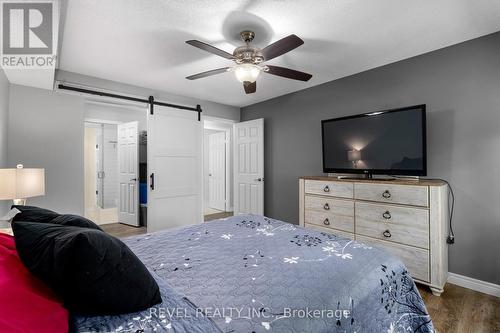 #306 -107 Bond St, Orillia, ON - Indoor Photo Showing Bedroom