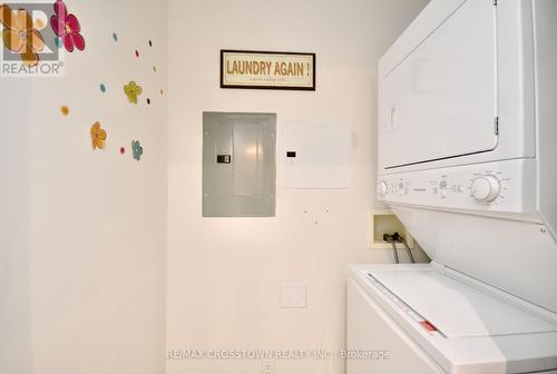 #1304 -37 Ellen St W, Barrie, ON - Indoor Photo Showing Laundry Room