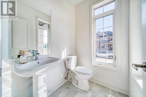2 Sagewood Avenue, Barrie, ON - Indoor Photo Showing Bathroom