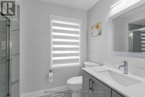 32 Nectarine Crescent, Brampton, ON - Indoor Photo Showing Bathroom