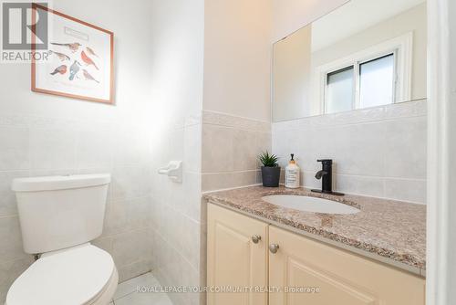 9 Laureleaf Rd S, Toronto, ON - Indoor Photo Showing Bathroom