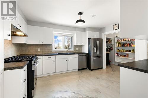 5482 Route 114, Hopewell Hill, NB - Indoor Photo Showing Kitchen
