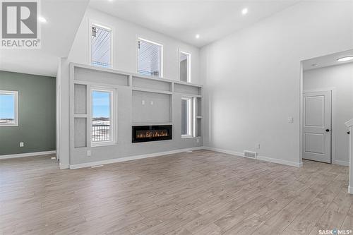 4 Peace Bay, Dundurn Rm No. 314, SK - Indoor With Fireplace