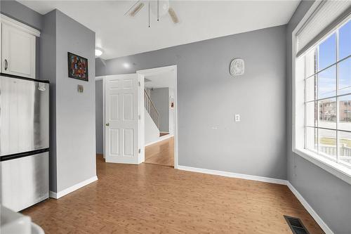 146 Princeton Drive, Hamilton, ON - Indoor Photo Showing Other Room