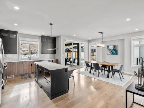 157 Rue Cheval Noir, Kamloops, BC - Indoor Photo Showing Kitchen With Upgraded Kitchen