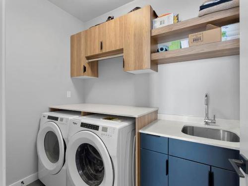 157 Rue Cheval Noir, Kamloops, BC - Indoor Photo Showing Laundry Room