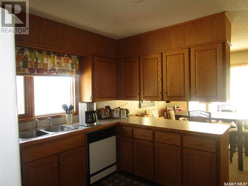 226 Westview Drive, Coronach, SK - Indoor Photo Showing Kitchen With Double Sink
