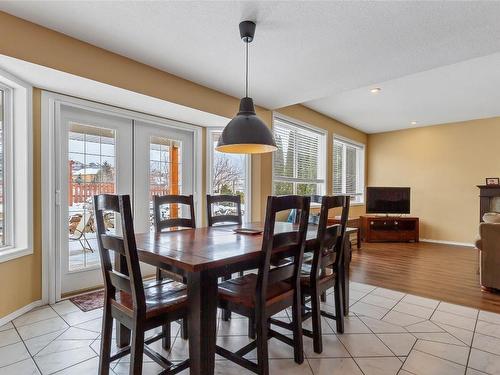 433 Fortress Crescent, Vernon, BC - Indoor Photo Showing Dining Room