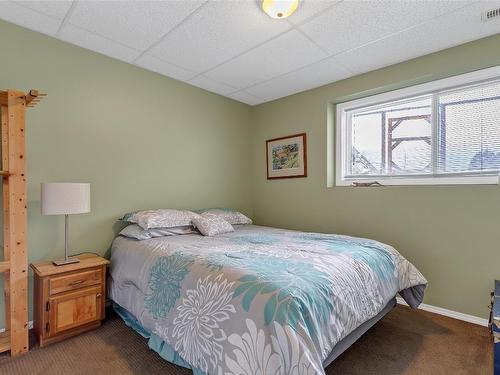 433 Fortress Crescent, Vernon, BC - Indoor Photo Showing Bedroom