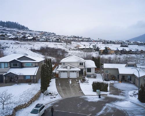 433 Fortress Crescent, Vernon, BC - Outdoor With Facade