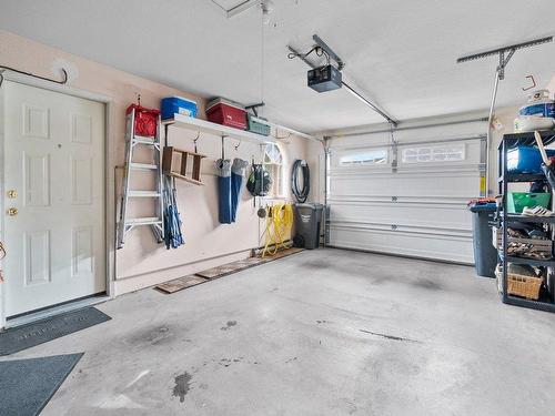 33-1020 Lanfranco Road, Kelowna, BC - Indoor Photo Showing Garage