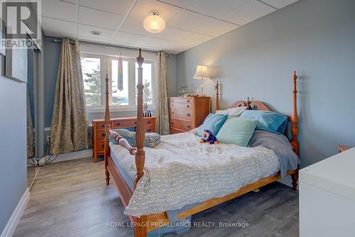 38 Oak Bluffs Road, South Frontenac, ON - Indoor Photo Showing Bedroom