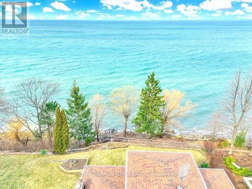 1138 Lakeshore Rd W, St. Catharines, ON - Outdoor With View