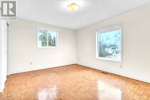 1138 Lakeshore Road W, St. Catharines, ON - Indoor Photo Showing Other Room