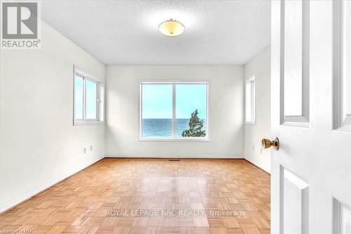1138 Lakeshore Rd W, St. Catharines, ON - Indoor Photo Showing Other Room