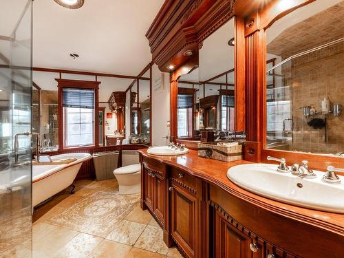 Salle de bains - 304 Rue De Boisbriand, Repentigny (Repentigny), QC - Indoor Photo Showing Bathroom