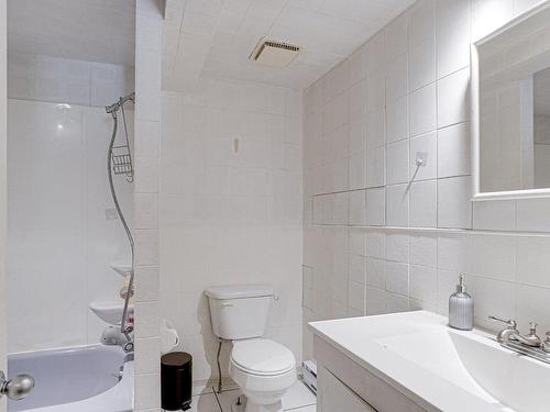 Salle de bains - 64  - 68 Rue Dubois, Sainte-Thérèse, QC - Indoor Photo Showing Bathroom