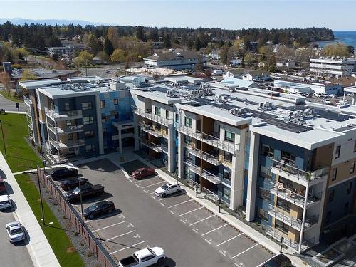107-140 Jensen Ave West, Parksville, BC - Outdoor With Balcony