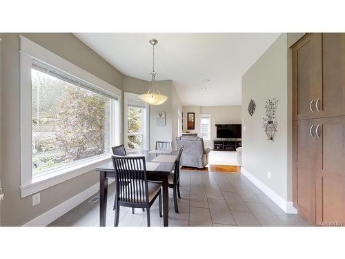 6250 Springlea Rd, Central Saanich, BC - Indoor Photo Showing Dining Room