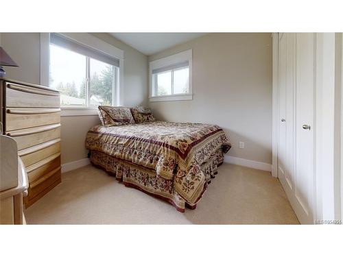 6250 Springlea Rd, Central Saanich, BC - Indoor Photo Showing Bedroom