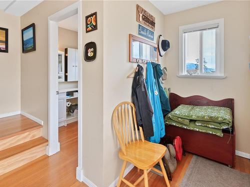 1097 Fifth Ave, Ucluelet, BC - Indoor Photo Showing Other Room