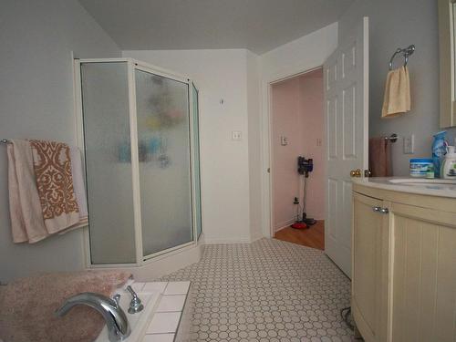 Bathroom - 36 Rue De L'Azur, Wentworth, QC - Indoor Photo Showing Bathroom