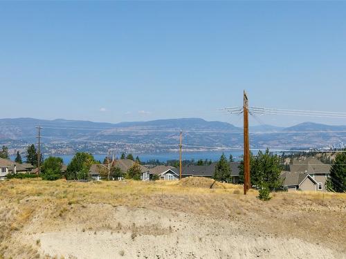1140 Goldfinch Place, Kelowna, BC 