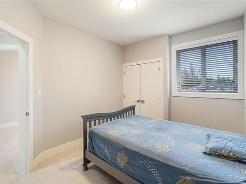 3790 Marjorie Way, Nanaimo, BC - Indoor Photo Showing Bedroom