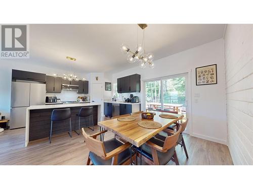 2592 Alpen Paradies Road Unit# 43 Lot# 43, Blind Bay, BC - Indoor Photo Showing Dining Room
