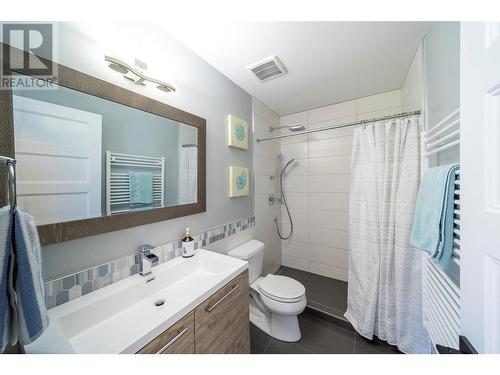 14850 Middlebench Road, Lake Country, BC - Indoor Photo Showing Bathroom