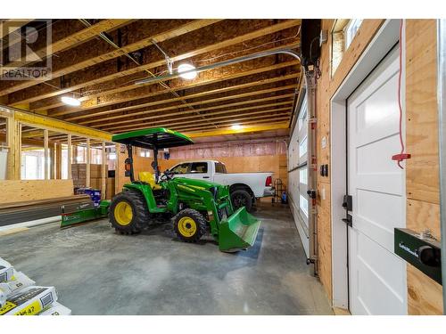 14850 Middlebench Road, Lake Country, BC - Indoor Photo Showing Garage