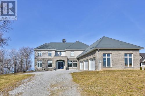 2581 North Service Rd, Lincoln, ON - Outdoor