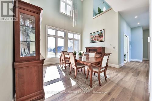 2581 North Service Road, Lincoln, ON - Indoor Photo Showing Dining Room