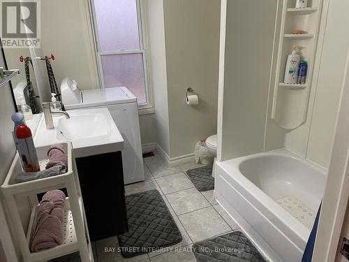 229 Elm Ave, Georgina, ON - Indoor Photo Showing Bathroom
