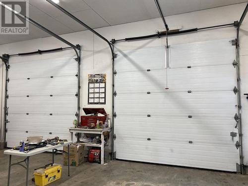 4945 Gloinnzun Drive, 108 Mile Ranch, BC - Indoor Photo Showing Garage