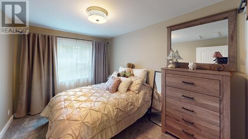 4945 Gloinnzun Drive, 108 Mile Ranch, BC - Indoor Photo Showing Bedroom
