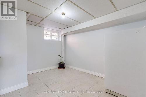 687 7Th Avenue, Hamilton, ON - Indoor Photo Showing Other Room