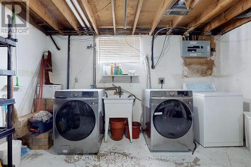 687 7Th Avenue, Hamilton, ON - Indoor Photo Showing Laundry Room