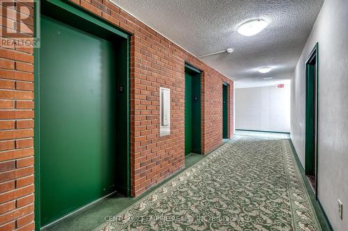 1202 - 200 Robert Speck Parkway, Mississauga, ON - Indoor Photo Showing Other Room
