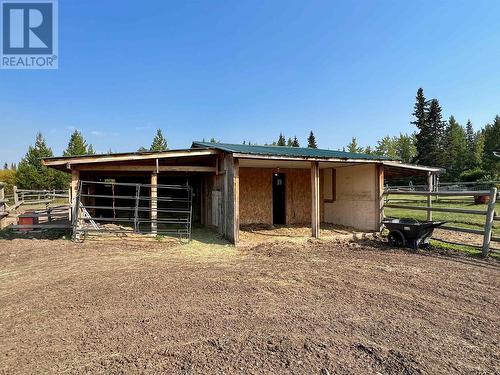 6851 Fawn Creek Road, Lone Butte, BC - Outdoor