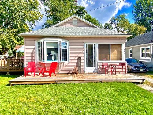 Welcome to Bay Beach Cottage, with 2 decks and a double lot. - 322 Oxford Avenue, Crystal Beach, ON - Outdoor With Deck Patio Veranda