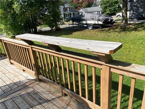 Mosey up and watch the yard games. - 322 Oxford Avenue, Crystal Beach, ON - Outdoor With Deck Patio Veranda