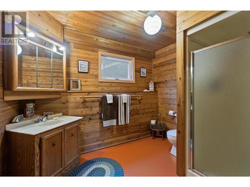 4047 Torry Road Road, Eagle Bay, BC - Indoor