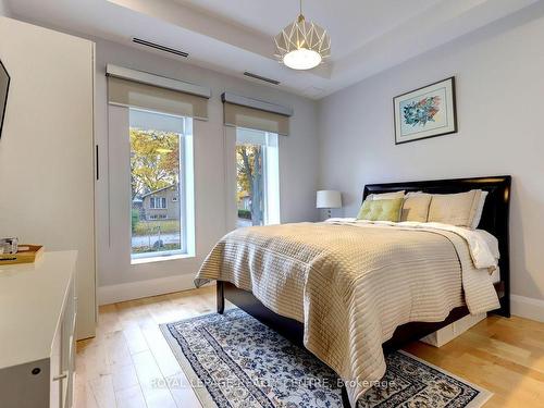 8 Tyler Pl, Toronto, ON - Indoor Photo Showing Bedroom