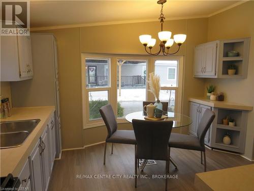 #120 -198 Springbank Dr, London, ON - Indoor Photo Showing Other Room