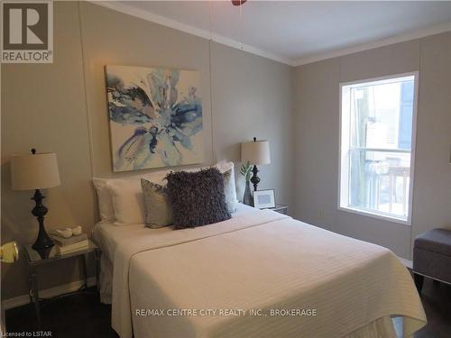#120 -198 Springbank Dr, London, ON - Indoor Photo Showing Bedroom