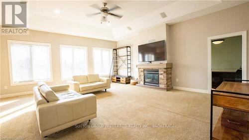 2 - 505 Jarvis Street, London, ON - Indoor Photo Showing Living Room With Fireplace