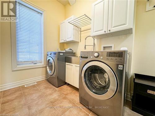 2 - 505 Jarvis Street, London, ON - Indoor Photo Showing Laundry Room