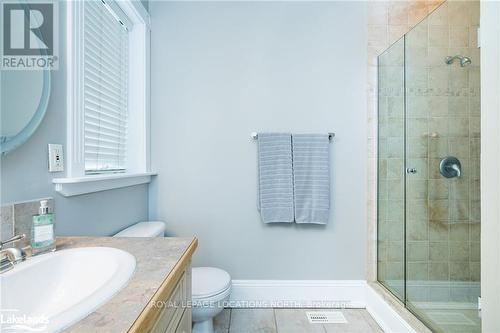 4 Evergreen Road, Collingwood, ON - Indoor Photo Showing Bathroom